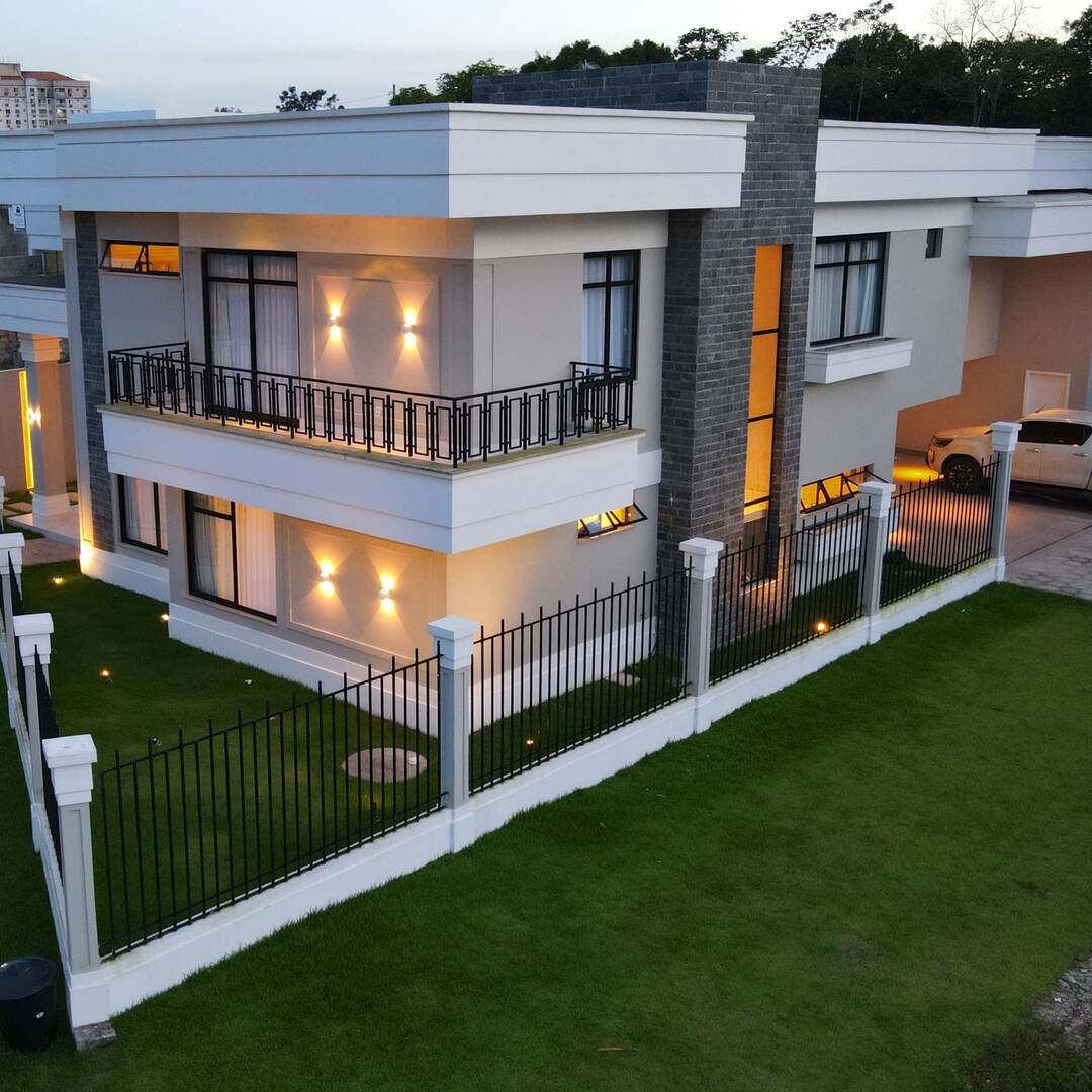 Casa de Condomínio à venda com 5 quartos, 800m² - Foto 1