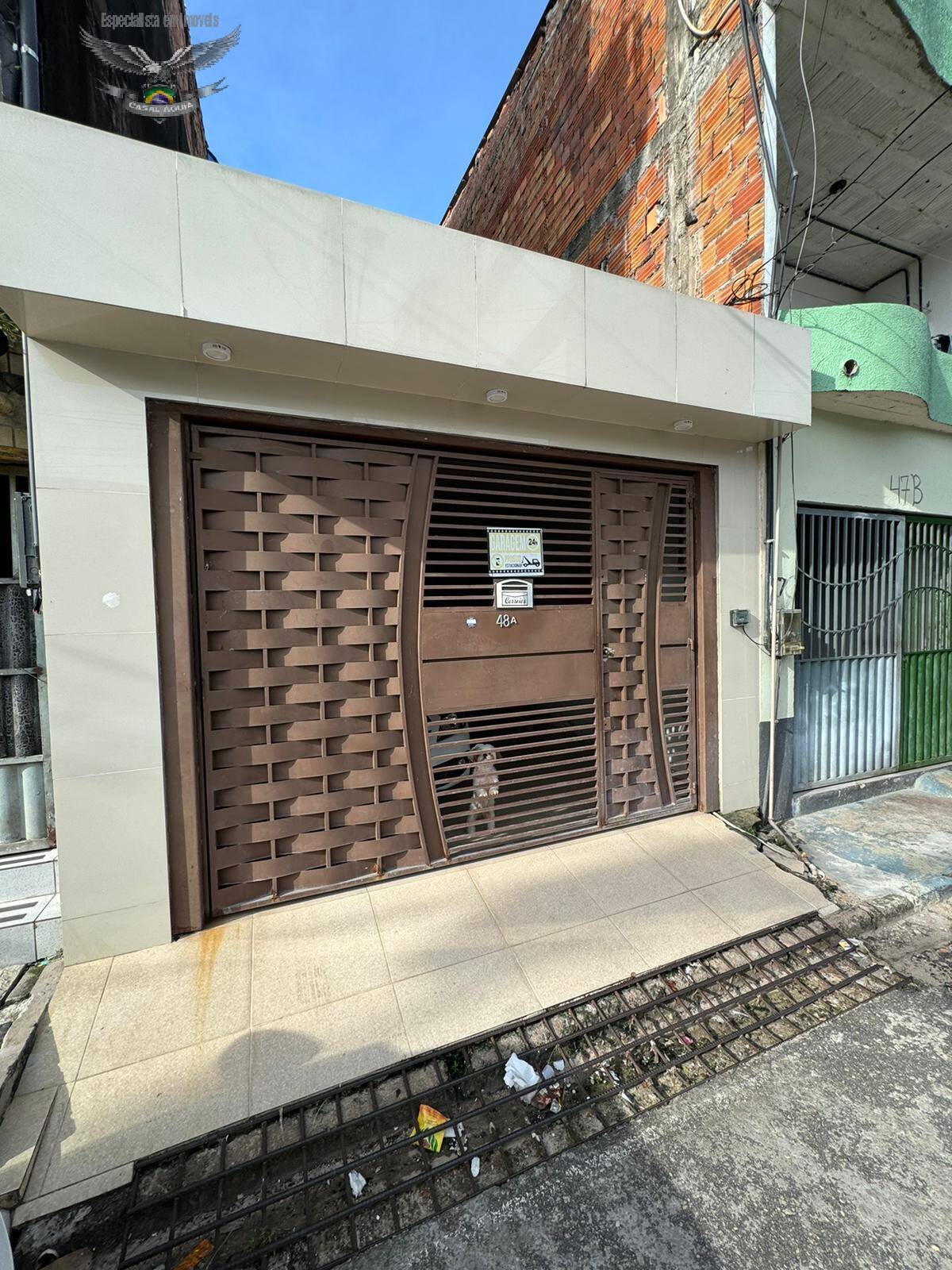 Casa à venda com 2 quartos, 100m² - Foto 1