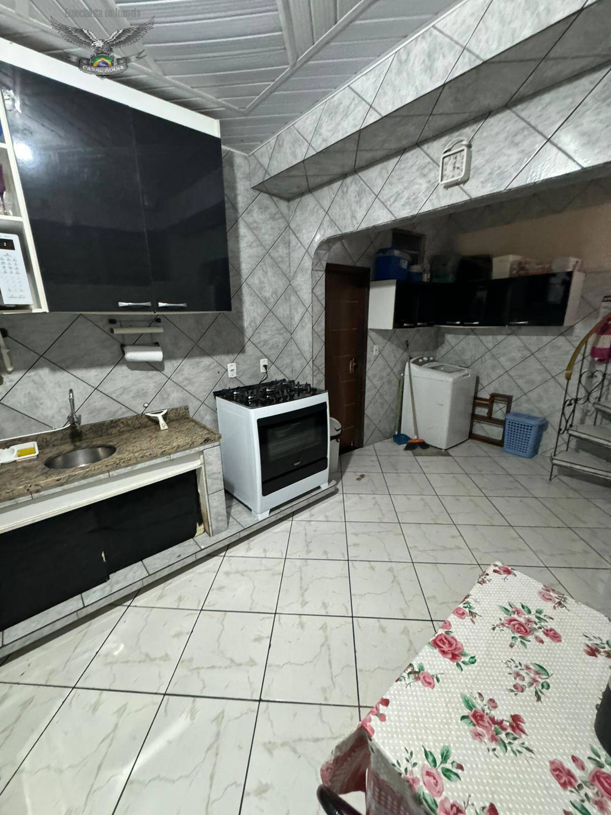 Casa à venda com 2 quartos, 100m² - Foto 5