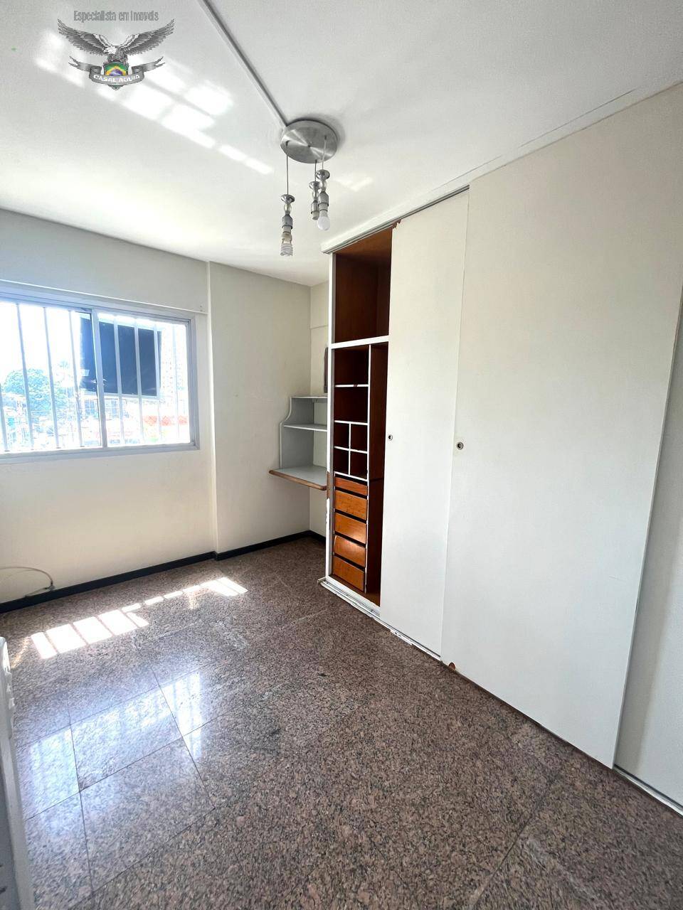 Apartamento à venda com 3 quartos, 96m² - Foto 4